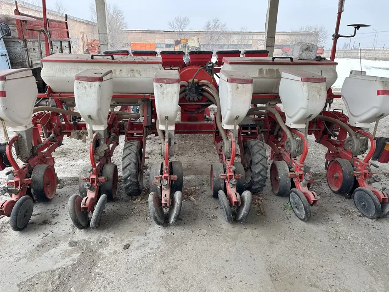 Сеялка пневматическа Agromaster Planter-D6. #1