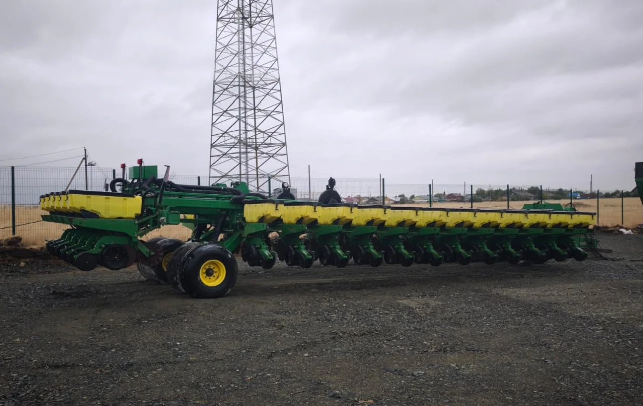 JOHN DEERE DB80. #1