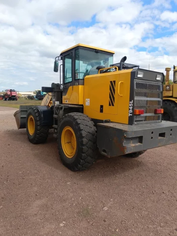 Фронтальный погрузчик #3