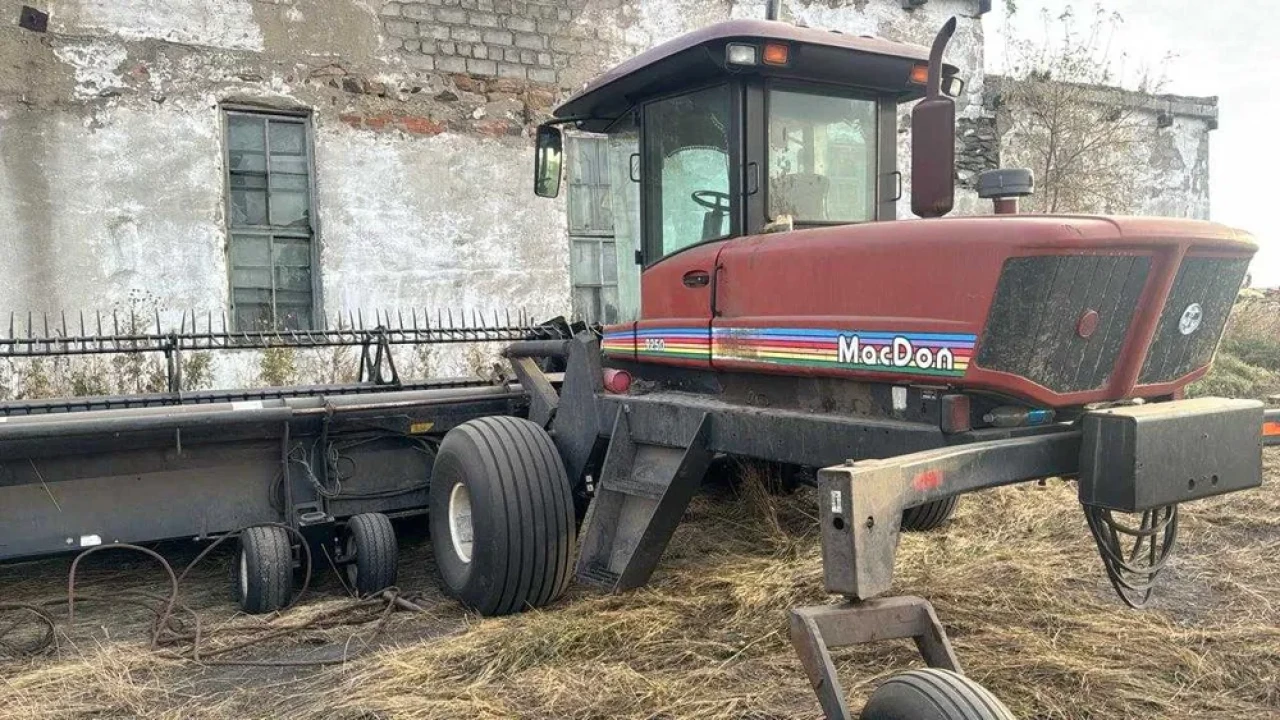 продам жатку Макдон MacDon - 1 продам жатку Макдон MacDon #1
