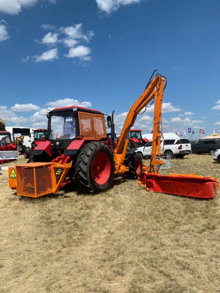 Canal cleaner OKN-05 (based on the BELARUS 1221 tractor). #4
