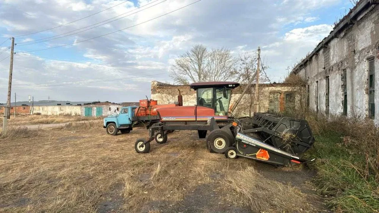 продам жатку Макдон MacDon - 3 продам жатку Макдон MacDon #3